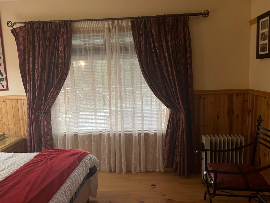 4 Bedroom Property for Sale in Leeuwenbosch Ah Western Cape